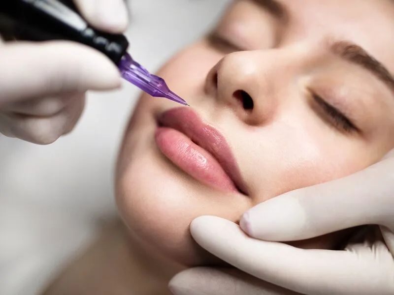 Permanent Lip Blush